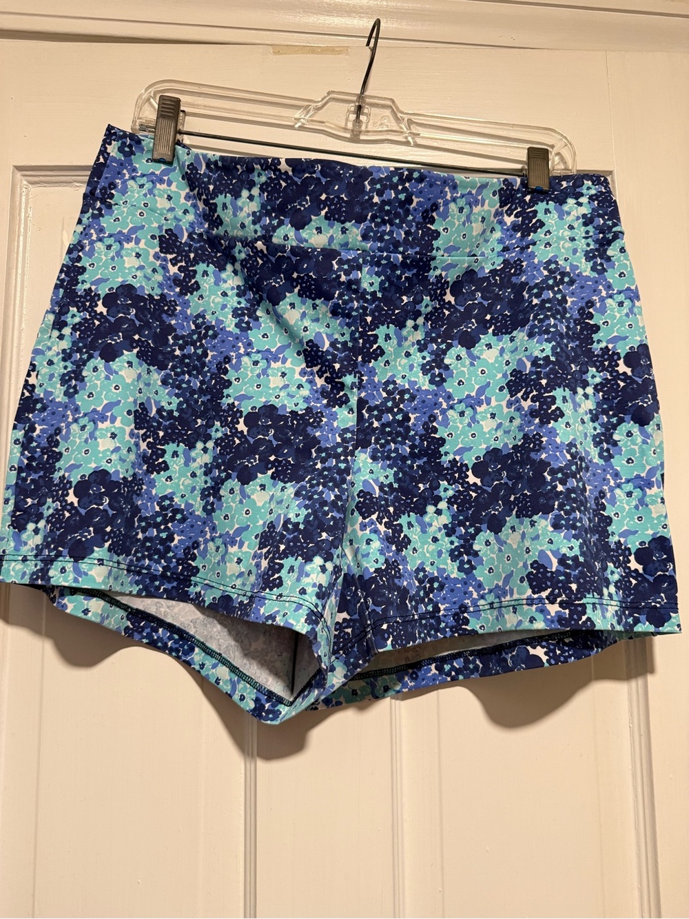 MAHI GOLD High-Waist Floral Shorts in Navy & Aqua